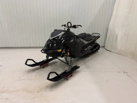 Lynx Re 3700 850 E-tec Turbo R HUB 2026