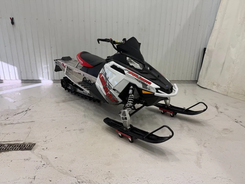 Polaris Switchback 600 Assault 144" Låga mil 2014, bild 6