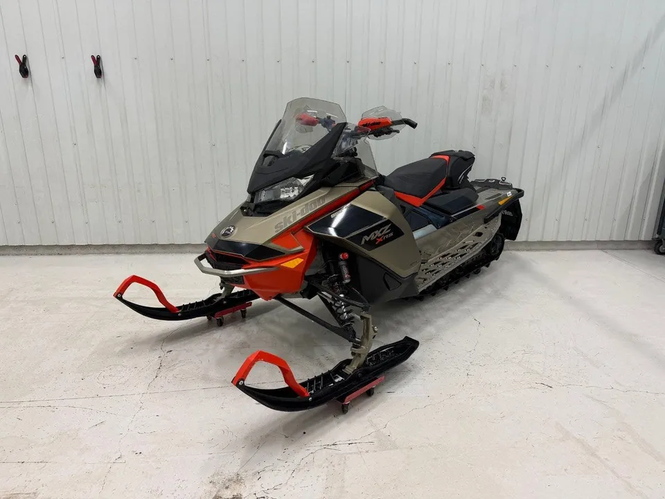 Ski-Doo MXZ XRS 850 E-tec 44mm 2021